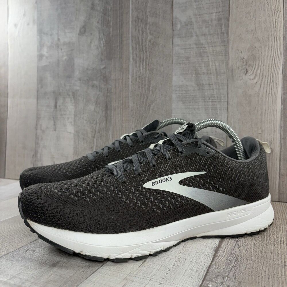 Brooks Revel 4 Women's 10 Running Shoes Athletic Sneakers Black 1203371B063